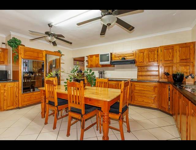3 BEDROOM HOUSE FOR SALE IN MANORS